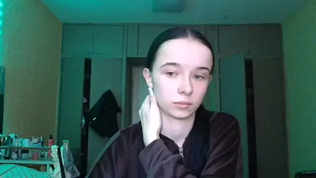 Emilia Light online show from 03/10/26, 05:45