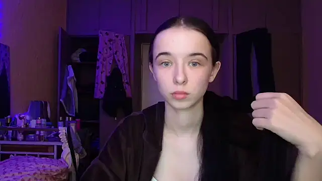 Emilia Light online show from 03/14/26, 01:27