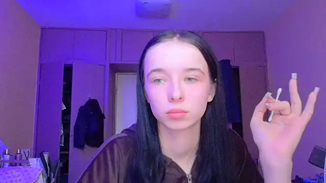 Emilia Light online show from 03/17/26, 07:12