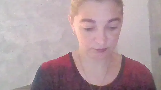 Snapshot of GoldenAngelMilf chatting on 10/08/25, 07:06 GoldenAngelMilf online show from 10/08/25, 07:06