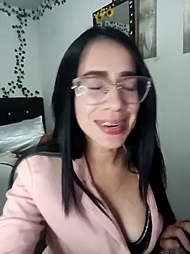 Snapshot of YaraDuartee chatting on 02/03/26, 12:53 YaraDuartee online show from 02/03/26, 12:53