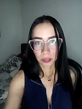 Snapshot of YaraDuartee chatting on 04/08/26, 12:10 YaraDuartee online show from 04/08/26, 12:10