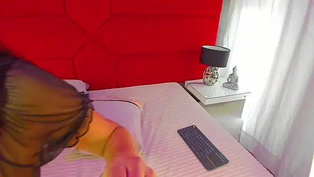 ashlye collins online show from 11/09/25, 01:42