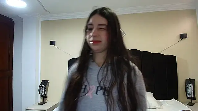 GabySweett  online show from 10/21/25, 12:06