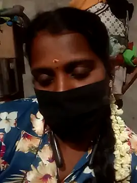 Snapshot of Tamil_Hot_Sandy chatting on 10/01/25, 06:47 Tamil Hot Sandy online show from 10/01/25, 06:47