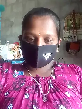 Snapshot of Tamil_Hot_Sandy chatting on 10/05/25, 06:01 Tamil Hot Sandy online show from 10/05/25, 06:01