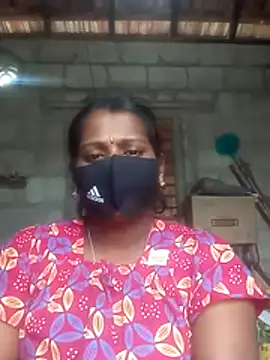 Snapshot of Tamil_Hot_Sandy chatting on 10/28/25, 07:23 Tamil Hot Sandy online show from 10/28/25, 07:23