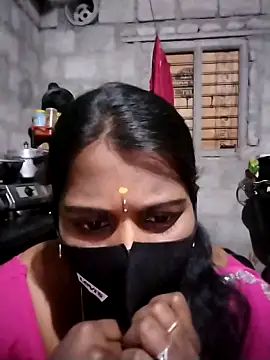 Tamil Hot Sandy online show from 12/17/25, 03:51