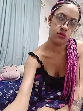 Snapshot of Sexyyeyes244 chatting on 07/15/26, 03:39 Sexyyeyes244 online show from 07/15/26, 03:39
