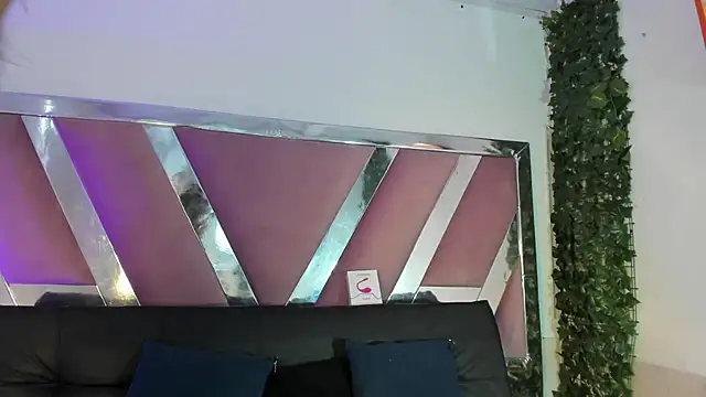 KateValencia online show from 11/06/25, 12:06