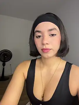 Capricho 01 online show from 04/04/26, 06:16