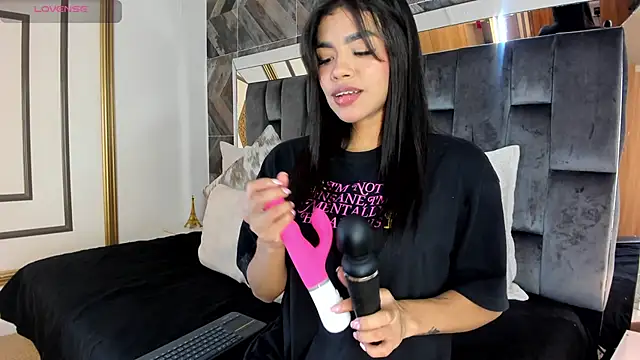 NaylaGrey online show from 01/17/26, 08:23