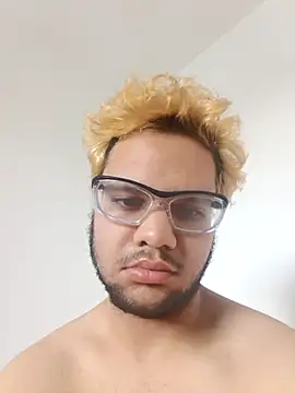 Snapshot of James55pp chatting on 11/01/25, 03:25 James55pp online show from 11/01/25, 03:25