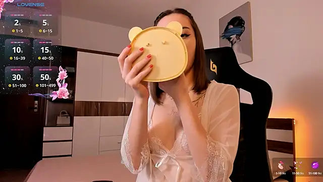 AmyVilvet  online show from 09/28/25, 08:14