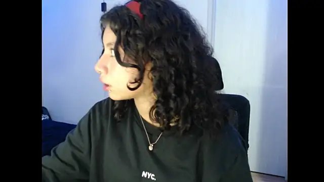 Ivonnybonn online show from 11/06/25, 05:19