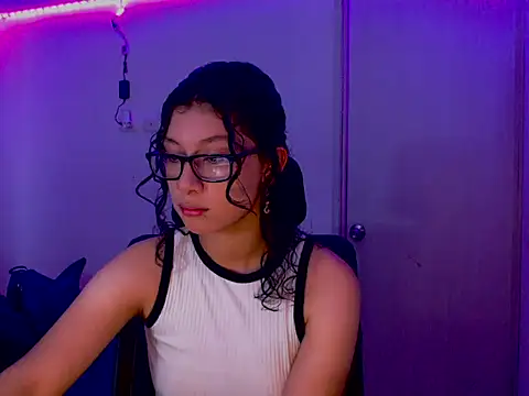 Ivonnybonn online show from 01/06/26, 08:12