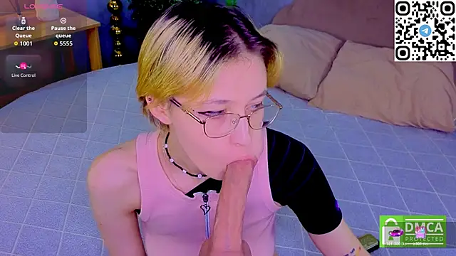 Sharlikiss online show from 04/18/26, 03:16