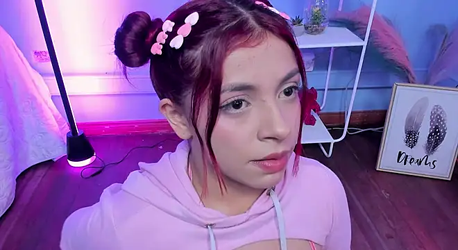 KathiaSaenz  online show from 01/09/26, 04:15