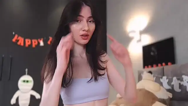 AnaMoonlight online show from 10/28/25, 05:48