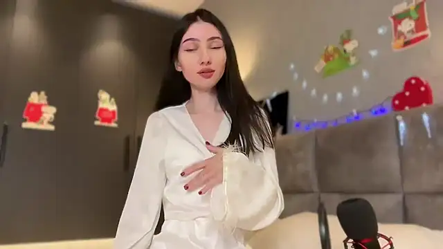 AnaMoonlight online show from 12/14/25, 04:18