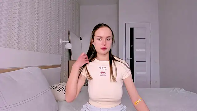 LilMary  online show from 02/09/26, 08:18