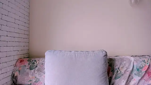 LilMary  online show from 03/18/26, 07:00