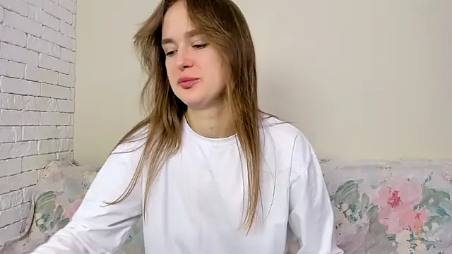 LilMary  online show from 03/19/26, 07:12