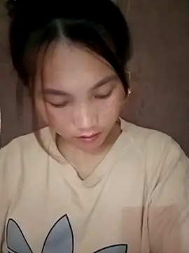 min-xinh online show from 10/02/25, 05:47