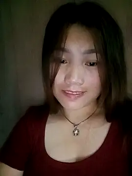 min-xinh online show from 10/13/25, 05:02