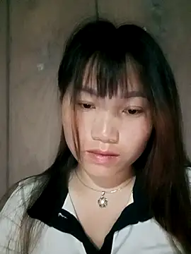 min-xinh online show from 04/20/26, 10:11