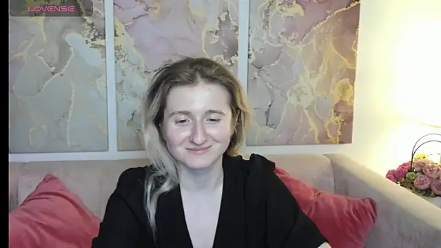 Snapshot of CamillaDreamer chatting on 04/23/26, 05:15 CamillaDreamer online show from 04/23/26, 05:15
