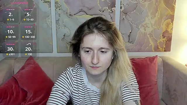 Snapshot of CamillaDreamer chatting on 04/29/26, 06:14 CamillaDreamer online show from 04/29/26, 06:14