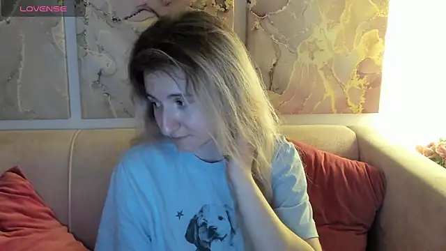 Snapshot of CamillaDreamer chatting on 05/02/26, 10:48 CamillaDreamer online show from 05/02/26, 10:48