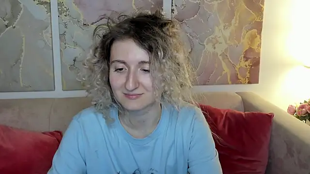 Snapshot of CamillaDreamer chatting on 05/08/26, 04:23 CamillaDreamer online show from 05/08/26, 04:23