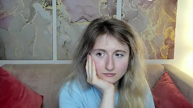 Snapshot of CamillaDreamer chatting on 05/11/26, 04:04 CamillaDreamer online show from 05/11/26, 04:04