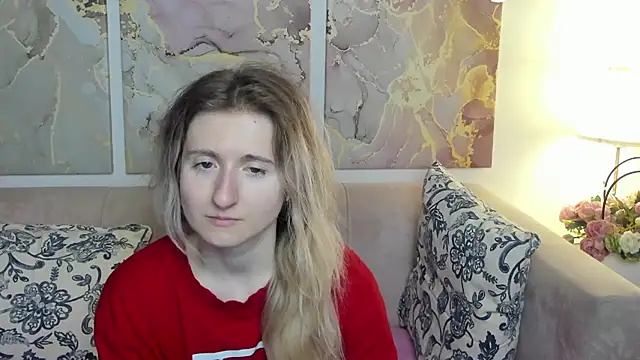 Snapshot of CamillaDreamer chatting on 05/21/26, 12:12 CamillaDreamer online show from 05/21/26, 12:12