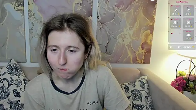 Snapshot of CamillaDreamer chatting on 05/25/26, 02:34 CamillaDreamer online show from 05/25/26, 02:34