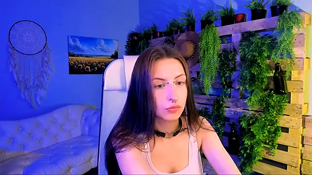 AliceLice  online show from 10/10/25, 12:15