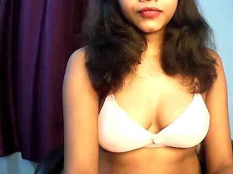 PAYARI PURVI online show from 10/21/25, 10:05