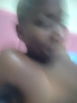 Snapshot of Hailaw chatting on 10/22/25, 12:27 Hailaw online show from 10/22/25, 12:27