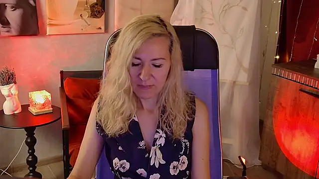 DonnaSmitth online show from 06/30/26, 10:22