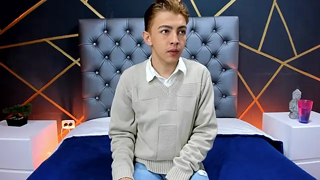 Lian Miller1  online show from 10/08/25, 12:36