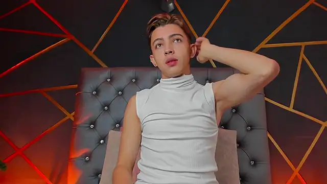 Lian Miller1  online show from 11/15/25, 12:45