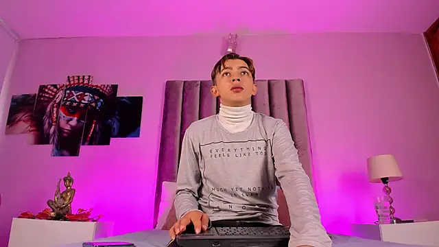 Lian Miller1  online show from 04/05/26, 02:03