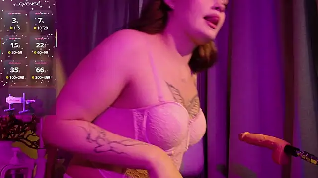 EvaaLane online show from 10/02/25, 09:05