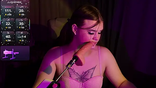 EvaaLane online show from 10/10/25, 03:44