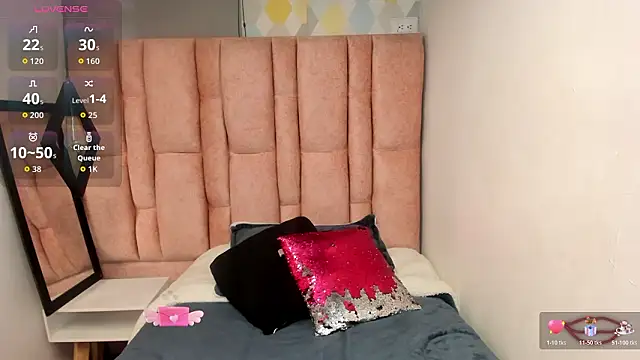 Issa Milf   online show from 02/03/26, 01:27