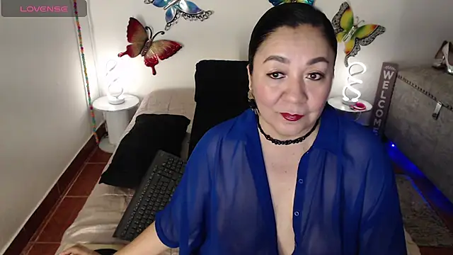 yourhornyjuliettee online show from 02/25/26, 10:41
