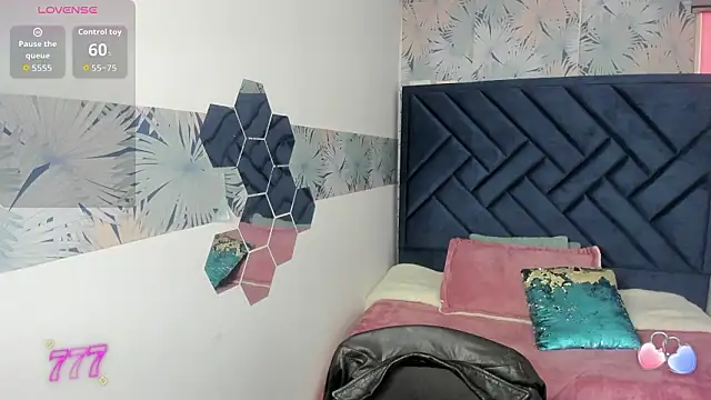 Valery More   online show from 03/12/26, 01:06