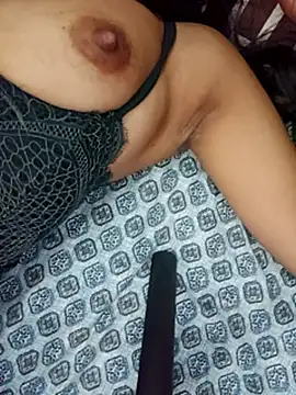 Snapshot of Meenu_rani6 chatting on 10/10/25, 10:53 Meenu rani6 online show from 10/10/25, 10:53